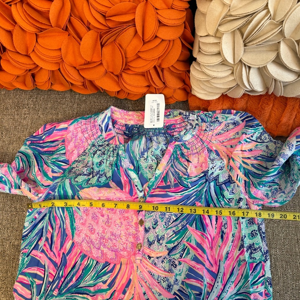 ❣️🆕Lilly Pulitzer Blue Pink Pineapple 100% Silk Elsa Blouse❣️ - Picture 7 of 8